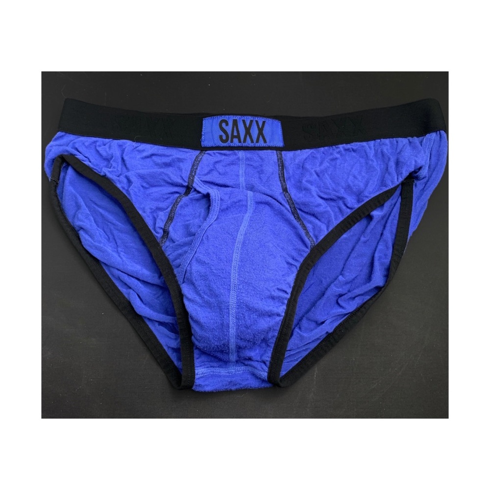 Saxx mens brief size large